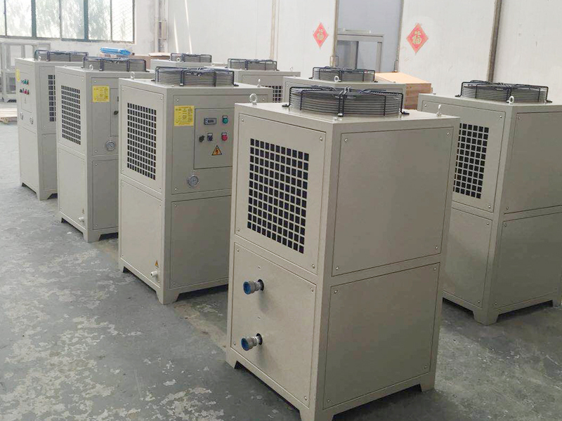 油冷卻機(jī) 油冷卻機(jī)